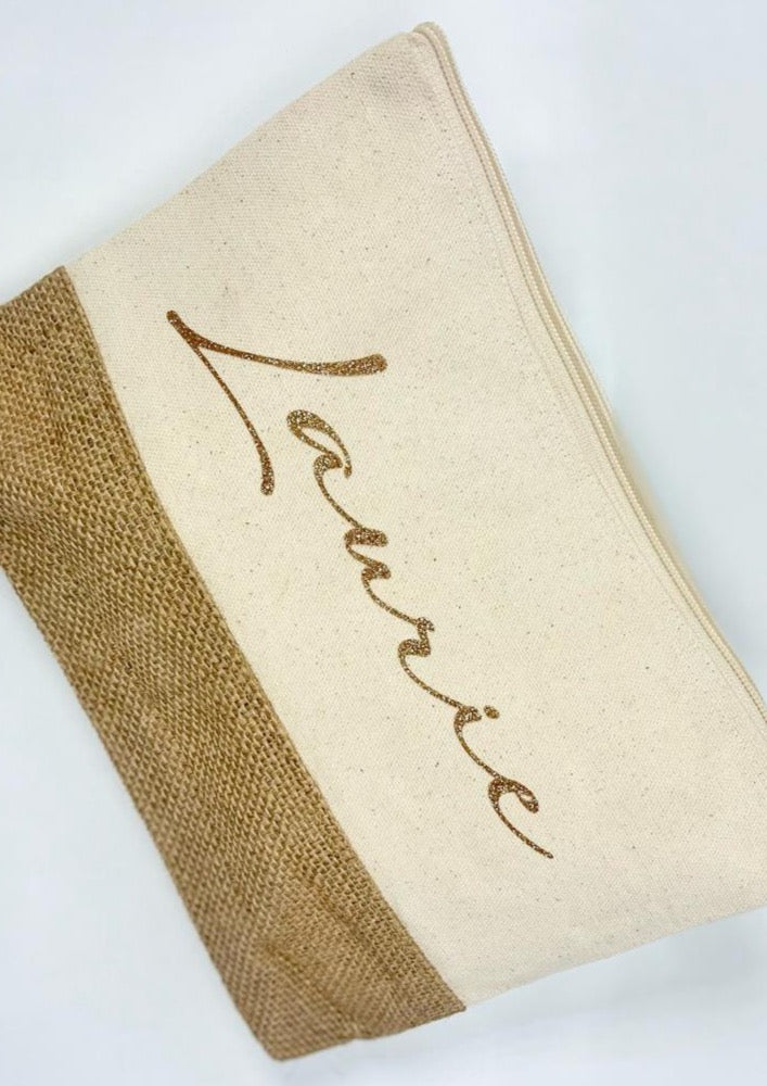 Trousse de toilette en osier